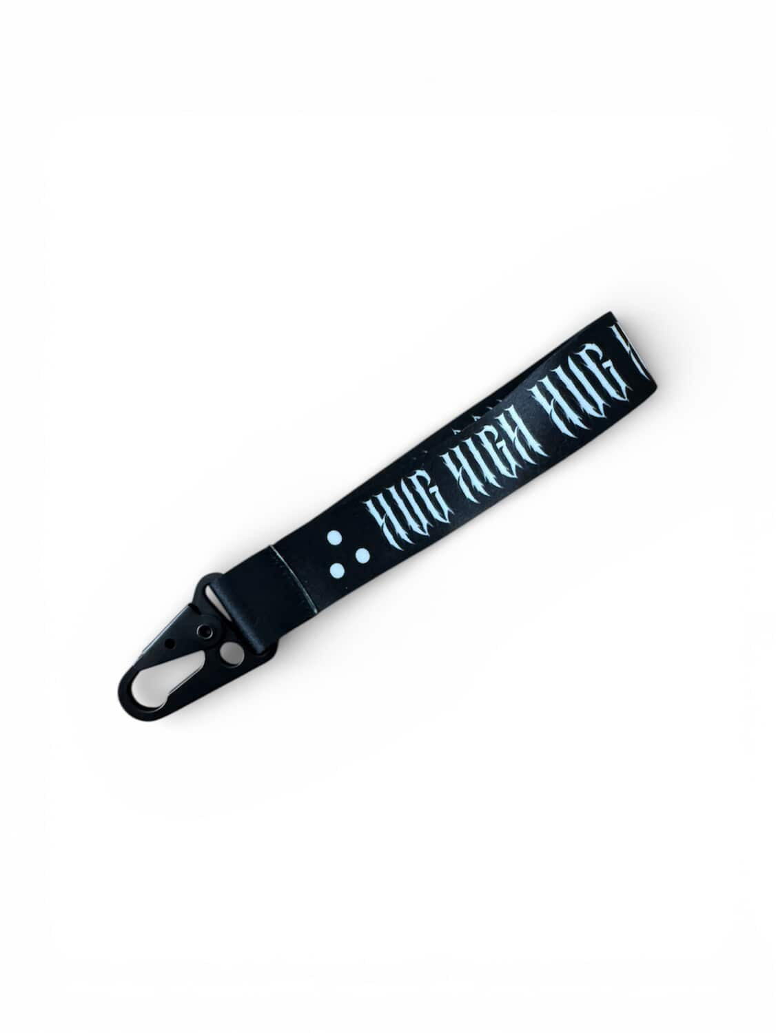 HUG HIGH | NEVER LOST KEY STRAP | 3 PUNTOS LETTERING